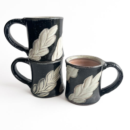 Starry Night with Green Leaves Mug